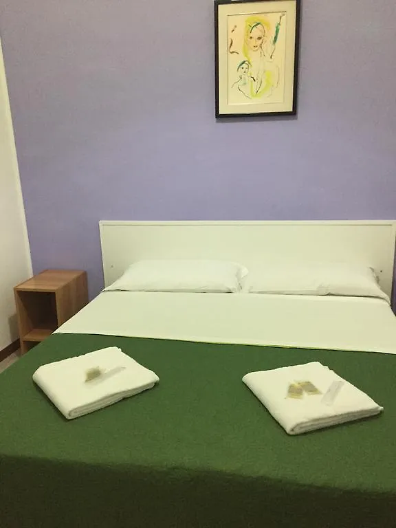 Ding House Bed & Breakfast Rome Italy